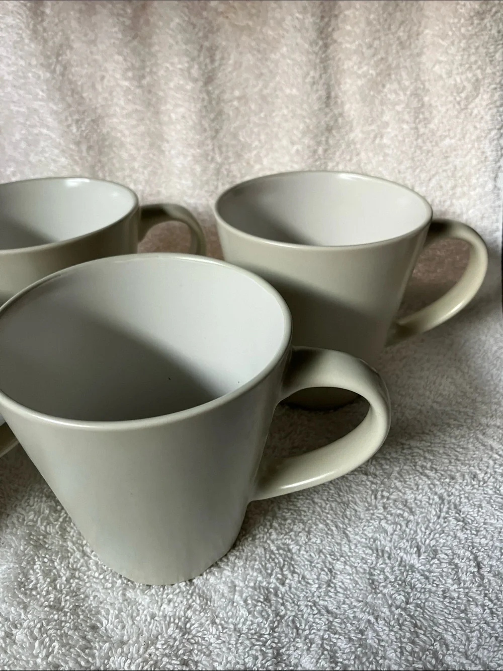 4 IKEA Light Gray Mugs # 12011.